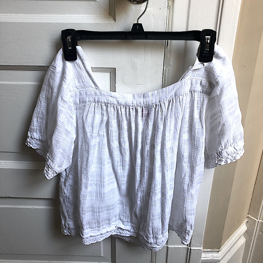 Vince Camuto White Top
